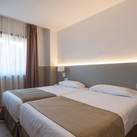 Hotel Airinos 3* Cangas do Morrazo Exteriör bild