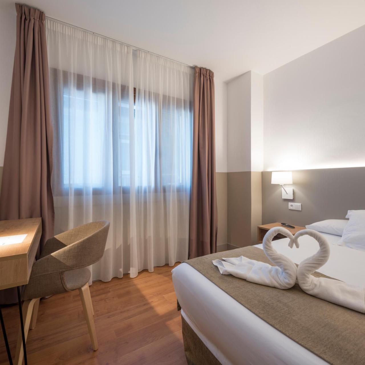 Hotel Airinos 3* Cangas do Morrazo Exteriör bild